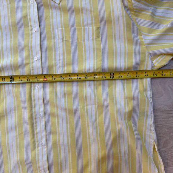 NWT Torrid Drop Shoulder Shirt SZ 2 Daydream Stripe 43420637 Butter Yellow - Picture 6 of 8